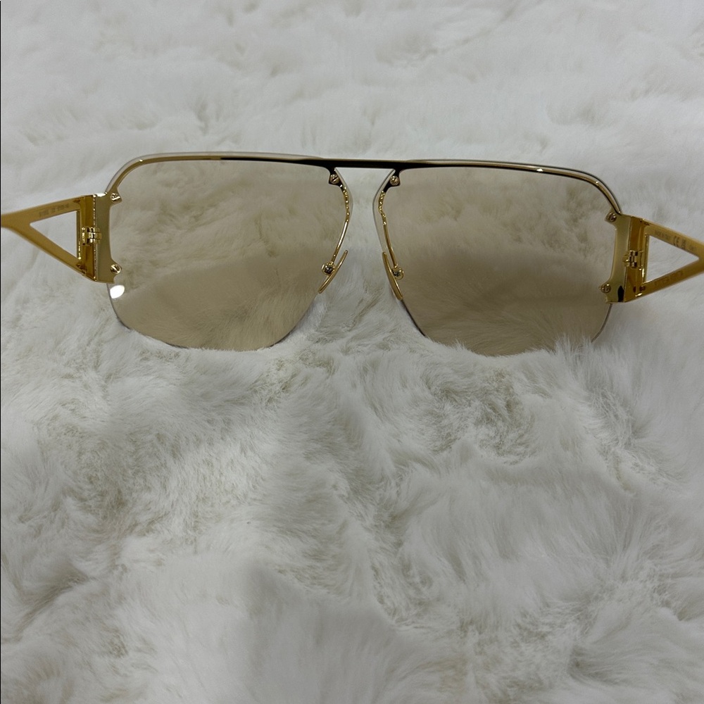 BOTTEGA VENETA SUNGLASSES - Picture 12 of 16